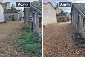 Photo de galerie - Remise au propre d’une allée envahi de mauvaises herbes. 