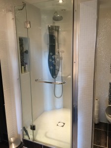 Photo de galerie - Carrelage et installation douche à l’italienne 