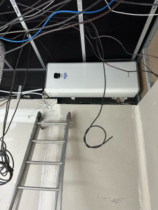 Photo de galerie - Pose d’un chauffe eau extra plat