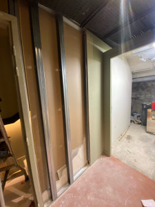 Photo de galerie -  ossature, plus plaques posées 