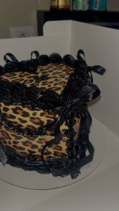 Photo de galerie - Layer cake léopard 8/10 parts 