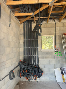 Photo de galerie - Voici la réalisation du tubage d’une installation électrique pour une villa en domotique 