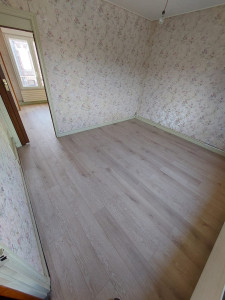 Photo de galerie - Pose parquet stratifié 
