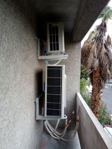 Photo de galerie - Pose d'un multisplit Daikin (groupe en bas)
Pose d'un ballon thermodynamique bysplit Atlantic (groupe en haut)