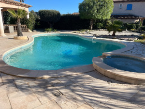Photo de galerie - Entretien piscine