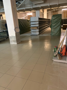 Photo de galerie - Nettoyage dans un magasin 