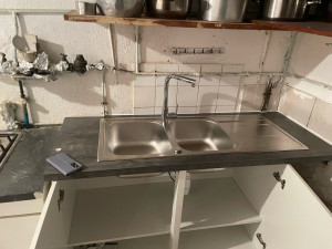 Photo de galerie - Installation de meuble + raccordement eau froide et eau chaude 