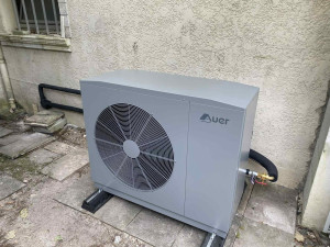 Photo de galerie - Remplacement chaudière gaz par un pac air/eau - unité extérieure 