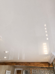 Photo de galerie - Plafond à Septeuil — peinture et finitions intérieures.