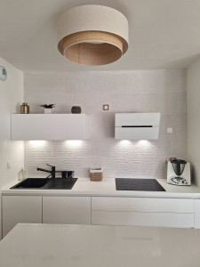 Photo de galerie - Aménagement de cuisine:

pose de meuble en kit 
plan de travail 
électroménager 
faïence