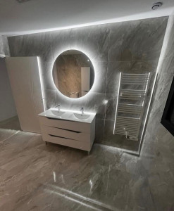 Photo de galerie - Salle de bain entièrement carrelée 
