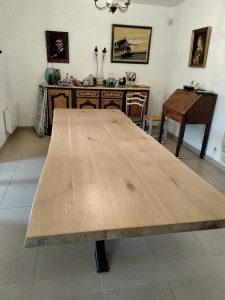 Photo de galerie - Grande table 300x100 chêne 