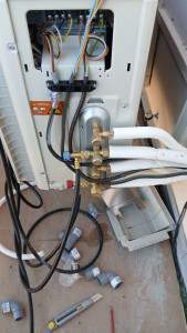 Photo de galerie - Pose de climatisation,  nettoyage et mise en service