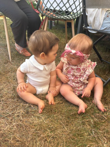 Photo de galerie - Baby-sitting avec deux petits loulou de 10 mois ?