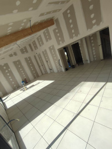 Photo de galerie - Pose de carrelage 45x45  
simple et efficace 