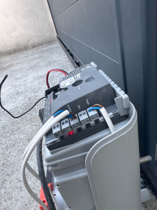 Photo de galerie - Dépannage et motorisation des portails 