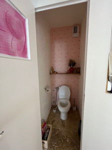 Photo de galerie - Enduit, peinture, raccordements, tapisserie, étagères 