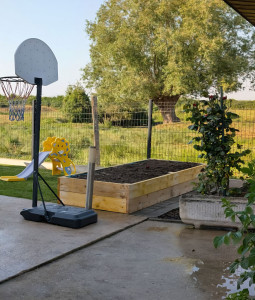 Photo de galerie - Création d’un carré potager (≃3x1m)