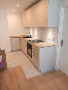 Photo de galerie - Montage cuisine + carrelage + faux plafond