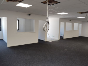 Photo de galerie - Peinture placo moquette parquet flottant la plomberie électricité