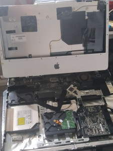 Photo de galerie - Imac
Remplacement carte d'alimentation défectueux. 

