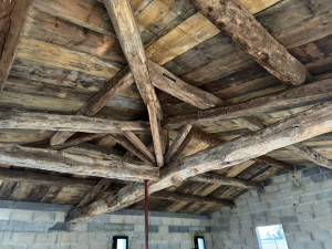 Photo de galerie - Création d’une charpente à l’ancienne