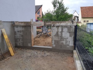 Photo de galerie - Maçonnerie d'un mur avec les fondation 