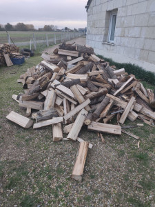 Photo de galerie - Rangement corde de bois