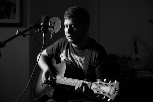 Photo de galerie - Prise en main de la guitare