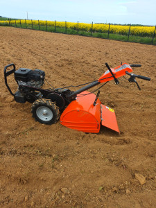 Photo de galerie - Passage rotovator pour semi gazon par la suite