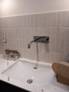 Photo de galerie - Installation robinet encastrer pour lavabo 