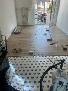 Photo de galerie - La pose de parquet