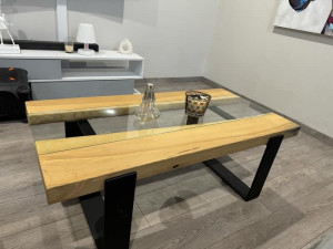 Photo de galerie - Fabrication de table basse ou autre sur mesure : métal / bois / verre. Ici du frêne de 7cm d’épaisseur pour un effet industriel.