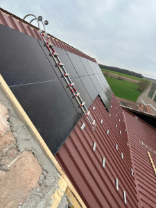 Photo de galerie - Installation, panneaux solaires