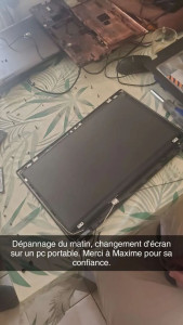 Photo de galerie - Changement d'écran PC Portable