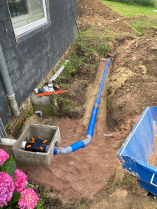 Photo de galerie - Raccordement du nouveau système d’assainissement au domicile 