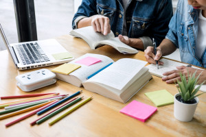 Photo de galerie - Aide aux devoirs jusqu'en classe de 3ème