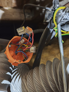 Photo de galerie - Dépannage cablage d'une VMC