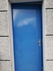 Photo de galerie - PORTE EN REPEINTE