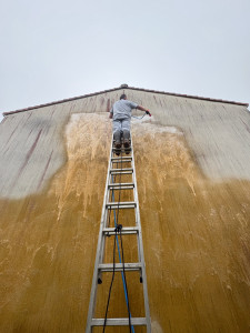 Photo de galerie - Traitement de façade avec les produits professionnels