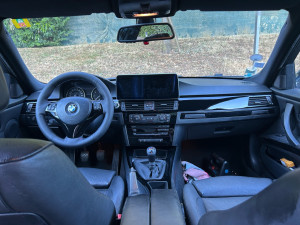 Photo de galerie - Installation nouveau siège avec codage, écran CarPlay et volant 