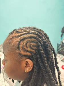 Photo de galerie - Tresse collée avec twist