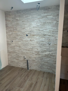 Photo de galerie - Pose de parment dans une salle de bain 
