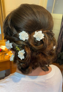 Photo de galerie - Chignon mariée 