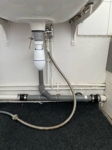 Photo de galerie - Reparation fuite evacuation PVC