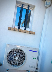 Photo de galerie - Pose d’un climatiseur extérieur 