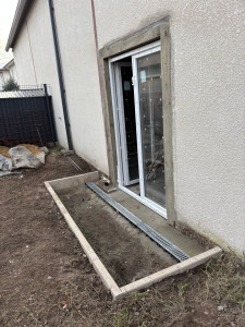 Photo de galerie - Création, ouverture d’un mur, porteur en parpaing, plus pause d’une menuiserie, Bordure et caniveau