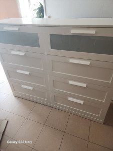 Photo de galerie - Commode ikea BRIMNES..4 tiroirs 