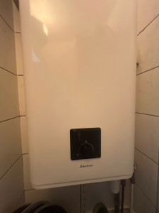 Photo de galerie - En passant la chauffe-eau extra plat