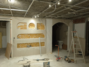 Photo de galerie - Des niches et décoration pour un local commercial 